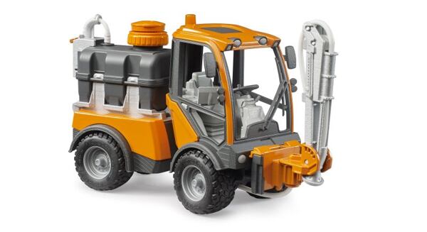 Claas Axion 950 se sněhovými řetězy a pluhem - Bruder 3018