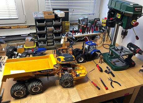 How to build Bruder RC models